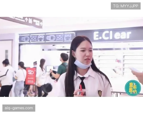 李小鹏家的狗吃的都比我一个月工资高