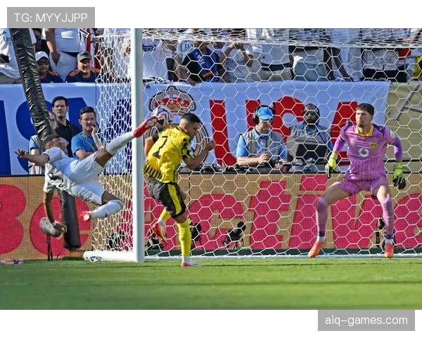 多特关键比赛表现不佳，本赛季争冠形势稳定性面临考验